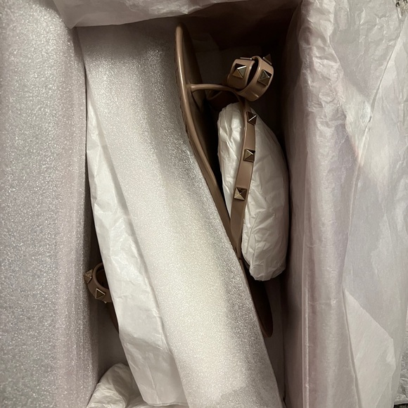 Valentino classic studded flip flops - Picture 3 of 7